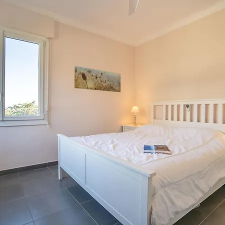 Сasa de vacaciones Gisele By Interhome Saint Aygulf